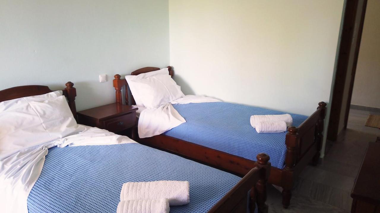 Fistiki Rooms Agia Marina  외부 사진
