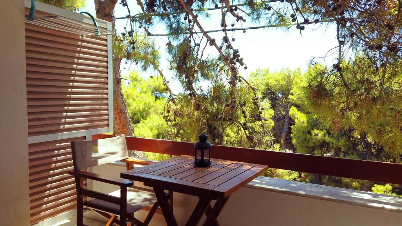 Fistiki Rooms Agia Marina  외부 사진