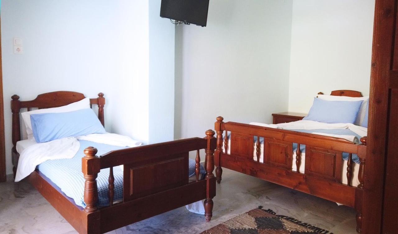Fistiki Rooms Agia Marina  외부 사진