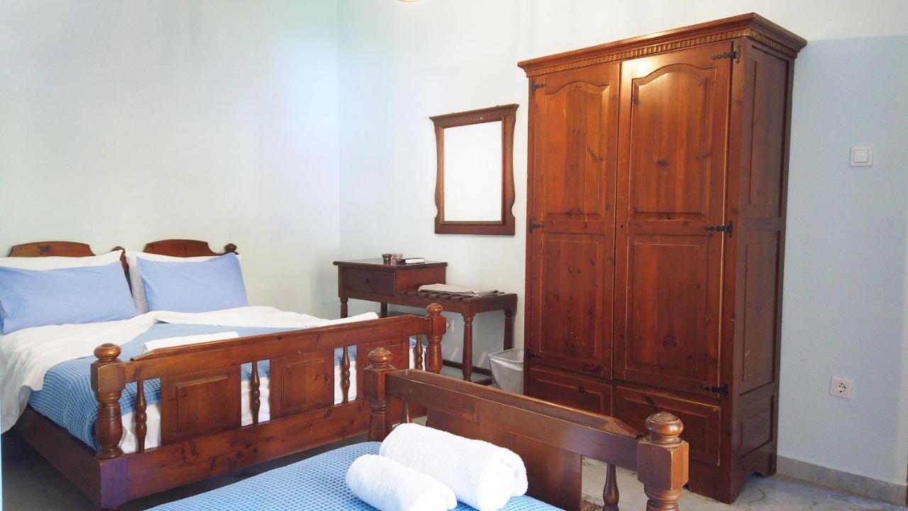 Fistiki Rooms Agia Marina  외부 사진