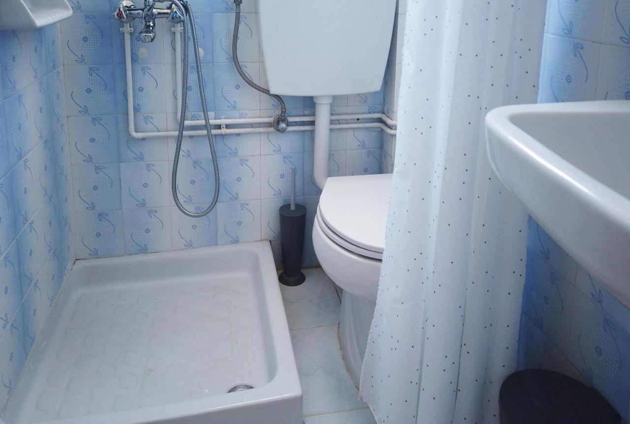 Fistiki Rooms Agia Marina  외부 사진