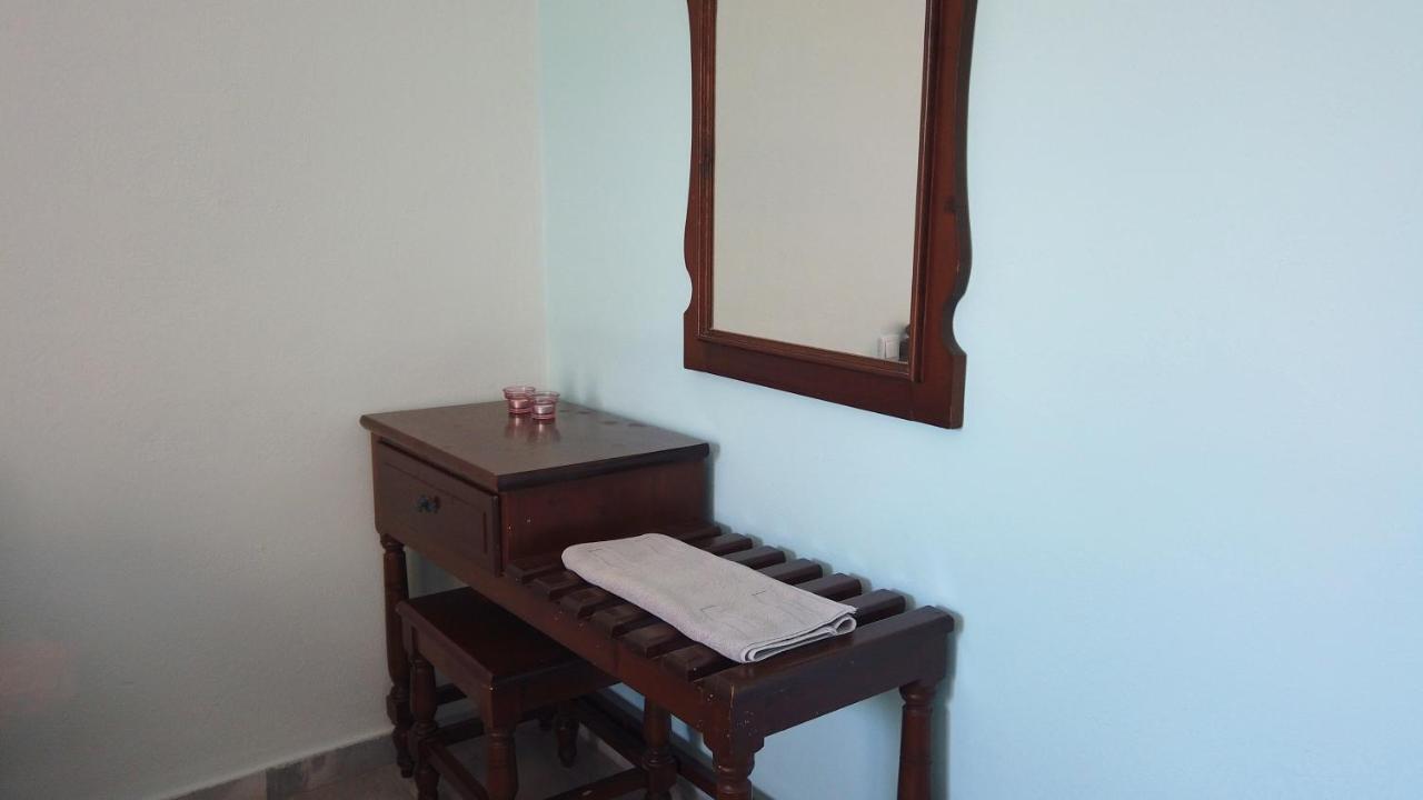 Fistiki Rooms Agia Marina  외부 사진